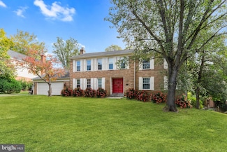 9 Snug Hill Ct, Potomac, MD 20854