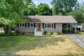 28 Thornton Place, Mount Holly, NJ 08060