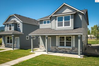 124 W Dustarr Ln, Ponderay, ID 83852