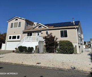 100 Hope Ln, Manahawkin, NJ 08050