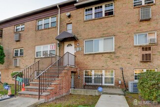 487 College Dr, Edison, NJ 08817