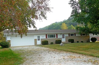 3710 Horns Mill Rd, Sugar Grove, OH 43155