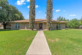 1812 Trinity Dr, Waco, TX 76710
