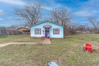 525 S 20th St, West Memphis, AR 72301