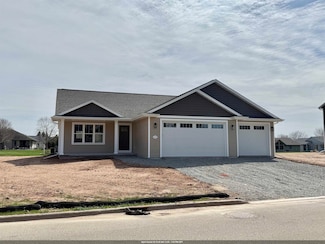 1450 Birch Hill Ln, Shawano, WI 54166