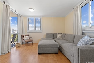 2916 Date St Unit 9A, Honolulu, HI 96816