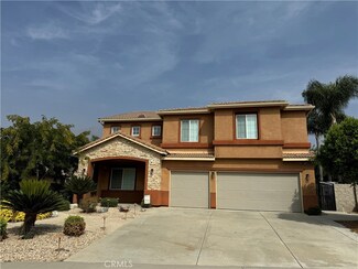 29260 Lakeview Ln, Highland, CA 92346