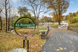 46 Roselawn Rd, Highland Mills, NY 10930