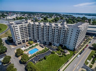 1 Riverpointe Plaza Unit 1107, Jeffersonville, IN 47130