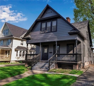 614 W Center St, Medina, NY 14103