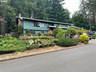 10759 SE 99th Dr, Happy Valley, OR 97086