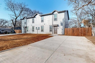 805 & 807 Fletcher St Unit 2, Gainesville, TX 76240