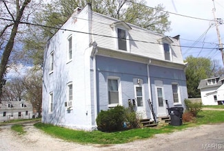 25 S 15th St Unit B, Belleville, IL 62220