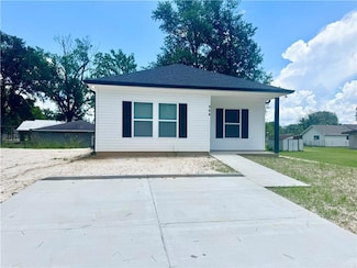 154 S Oak St, Independence, LA 70443