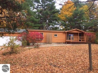 7648 Cook Rd, Williamsburg, MI 49690
