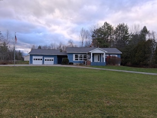 113 Oakland Rd, Fairfield, ME 04937