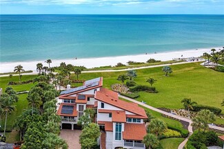 4720 Villa Mare Ln, Naples, FL 34103
