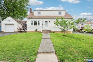 520 Elm St, Roselle Park, NJ 07204