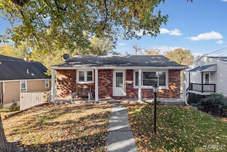 2114 Orchard Blvd, Alton, IL 62002