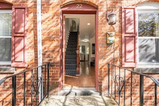 18 Brown Ave Unit 22, Stamford, CT 06902