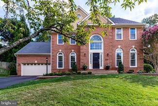 5505 Hamlet Hill Ct, Fairfax, VA 22030