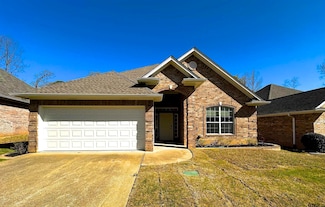 5803 Cross Creek Cir, Tyler, TX 75703