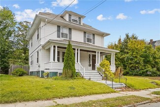167 Armington St, Cranston, RI 02905