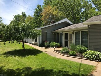 587 Timmons Dr, Deerfield, OH 44411