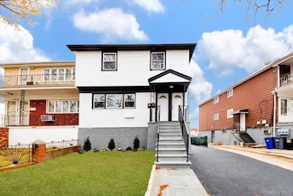 254-16 Craft Ave, Rosedale, NY 11422