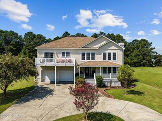 9204 Hornigold Ave, Oriental, NC 28571