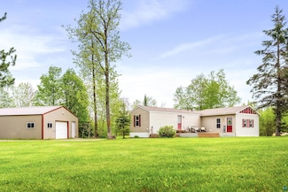 4950 Tomak Rd, Duluth, MN 55811