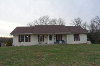 9325 S County Road 800 W, Paris Crossing, IN 47270