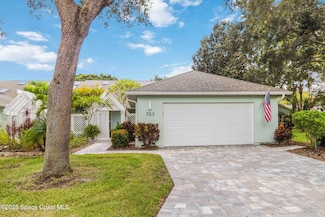 723 Kenwood Cir, Melbourne, FL 32940