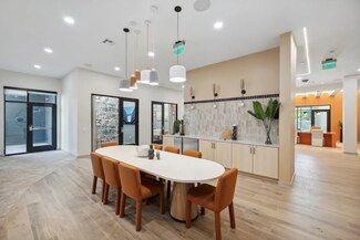 1617 Enid St Unit 388, Houston, TX 77009