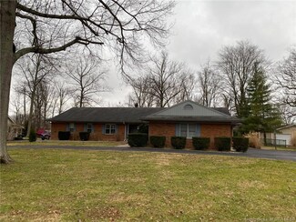 1107 Woodland Ave, Scottsburg, IN 47170