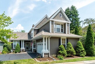708 Viewpointe Dr, Saint Charles, IL 60174