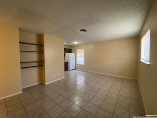 1105 N Main St Unit B, Pleasanton, TX 78064