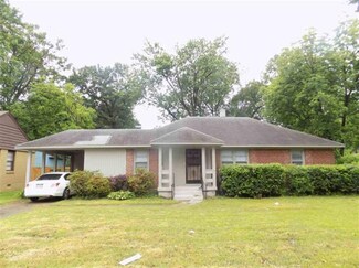 1424 S Perkins Rd, Memphis, TN 38117