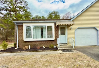 23A Canton Dr, Whiting, NJ 08759