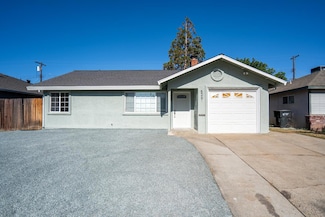 5261 Alcott Dr, Sacramento, CA 95820