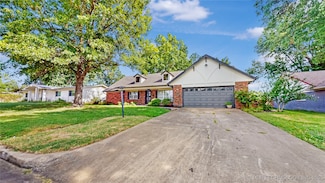 6526 E 56th Place, Tulsa, OK 74145