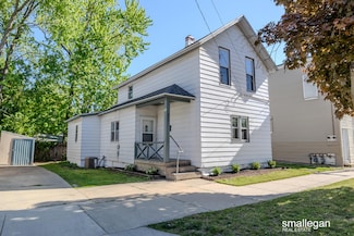 807 Chatham St NW, Grand Rapids, MI 49504