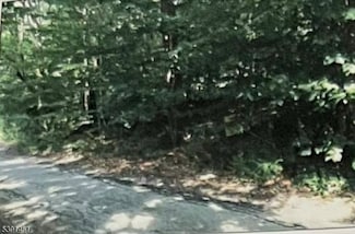 3 Neptune Rd, West Milford Twp., NJ 07421