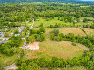 015 Kuykendall Rd, Broken Bow, OK 74728