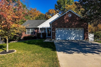 410 Lakeview Dr, Franklin, OH 45005