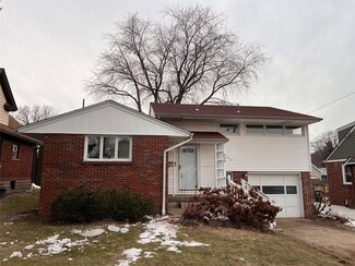 624 Chelsea Ave, Erie, PA 16505