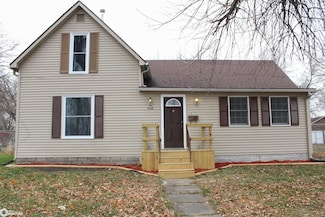 408 W Chestnut St, Bloomfield, IA 52537