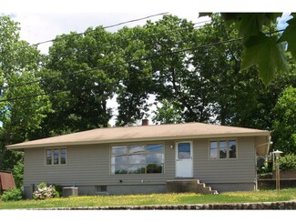 651 Brown Ave, Manchester, NH 03103