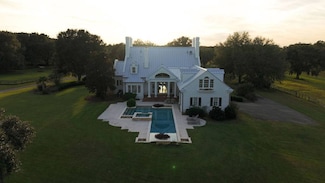 9525 Woodland Hills Way, Tallahassee, FL 32309