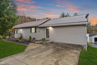 4950 Buckhannon Pike, Mount Clare, WV 26408